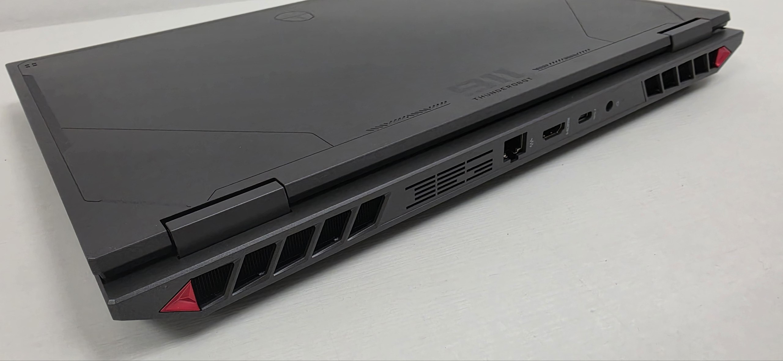 Игровой ноутбук Thunderobot R16 16" Intel Core i9-13900HX RTX 5070 Ti 16 GB DDR5 1 TB SSD 5