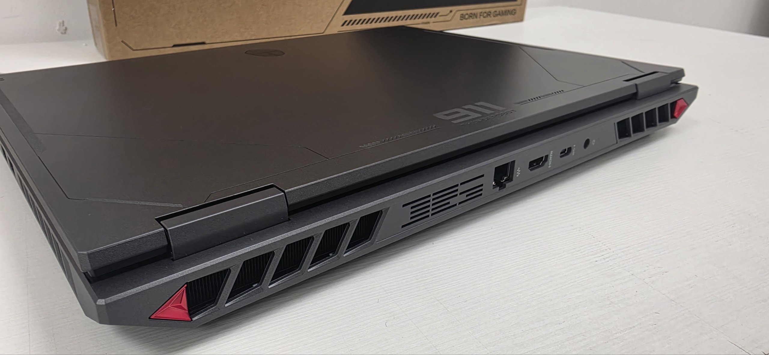 Игровой ноутбук Thunderobot R16 16" Intel Core i9-13900HX / RTX 5080 / 16 GB DDR5 / 1 TB SSD 6